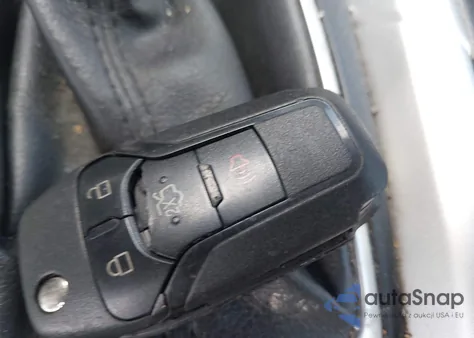 2014 Ford Fusion Hybrid S z USA, uszkodzony, nr VIN 3FA6P0UUXER369108